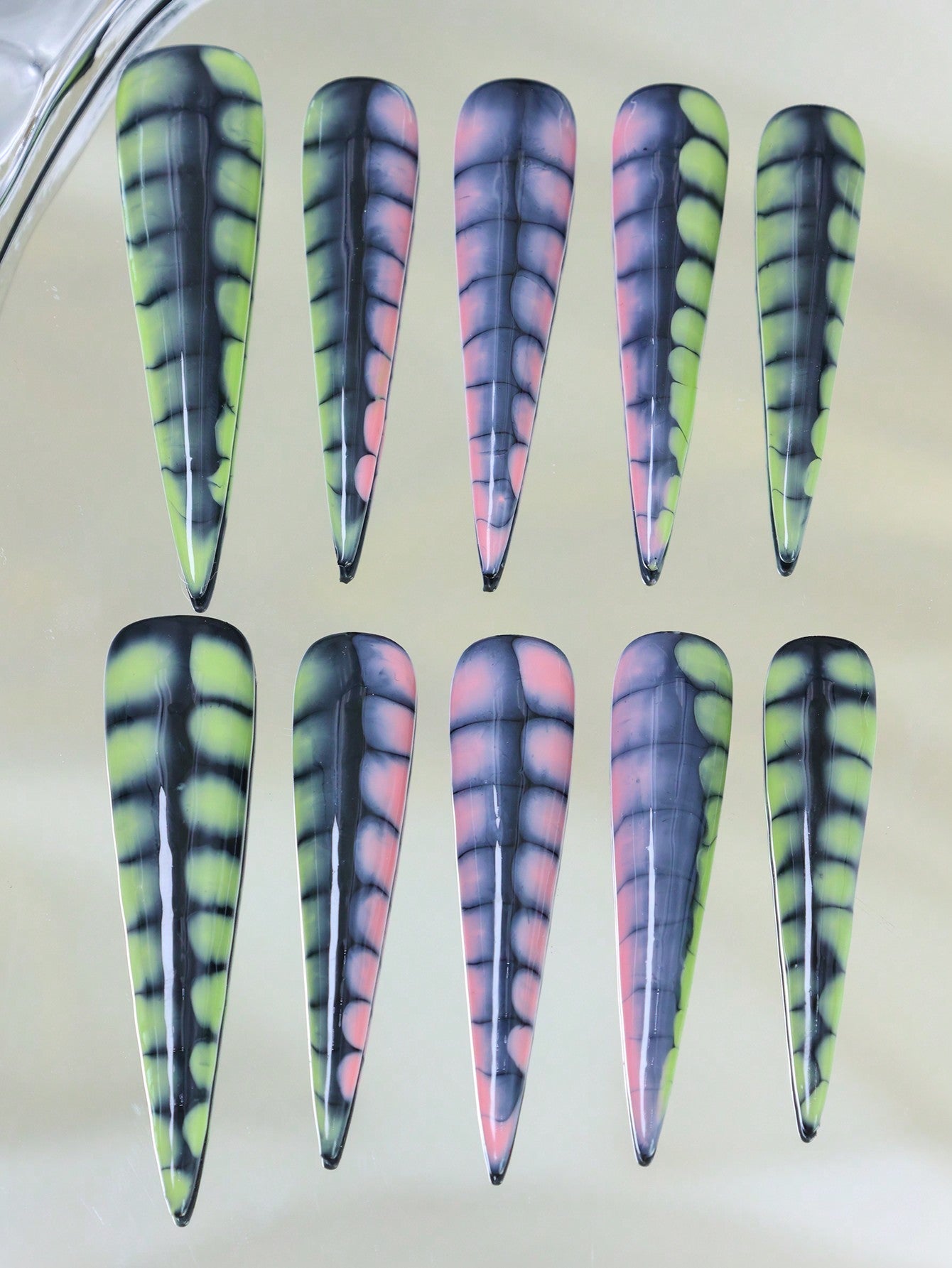 10pcs Handmade Press On Nail crocodile pattern Fake Nails